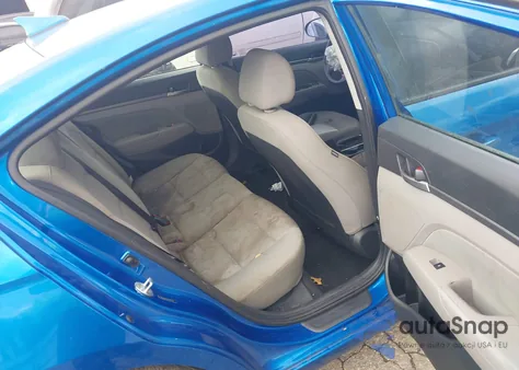 2018 Hyundai Elantra Sel z USA, uszkodzony, nr VIN 5NPD84LF5JH387733